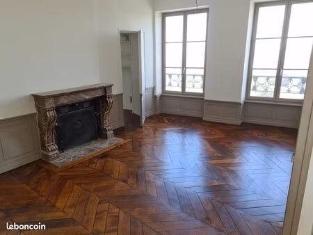 f3bis laon ville haute