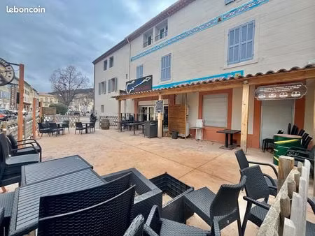 murs de locaux commerciaux avec terrasse de 100m²