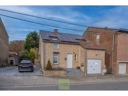 villa 3 chambres avec garage  terrasse et jardin