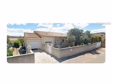 villa familiale de plain pied avec piscine