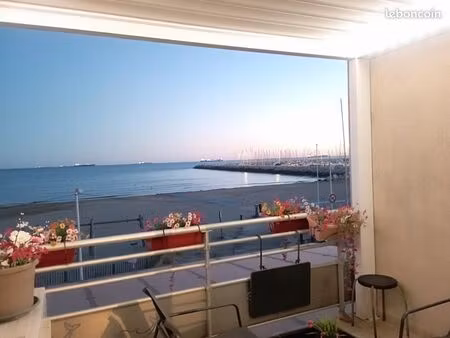 duplex 52 m2 front de mer