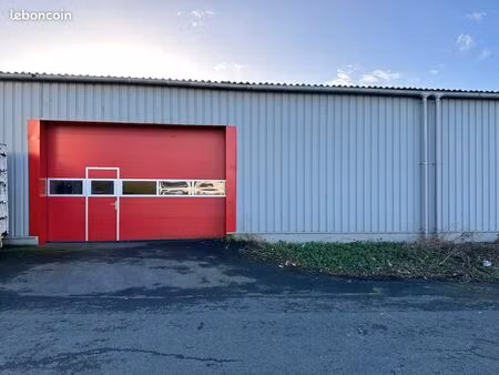 parking dans bâtiment fermé avec accès 7j/7