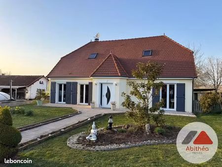 maison 6 pièces 147 m²
