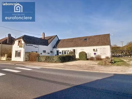 maison 10 pièces 368 m²