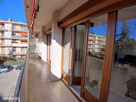 appartement t3/4 aubagne 74m²