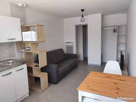 studio meublé (proche iut)