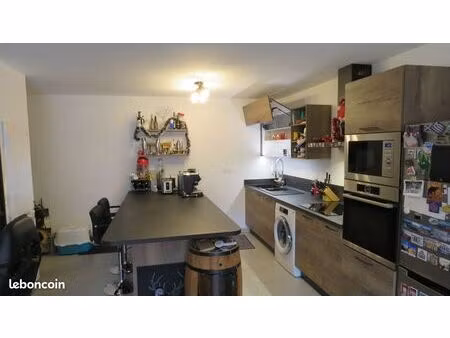 vente t2 pont de l'arc 50m2