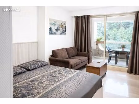 studio à menton garavan