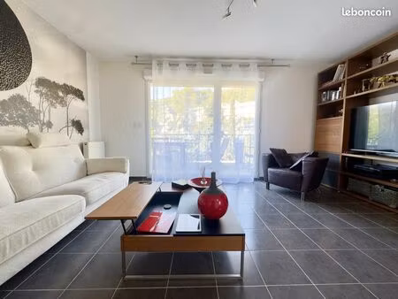 appartement 3 pièces 63 m²