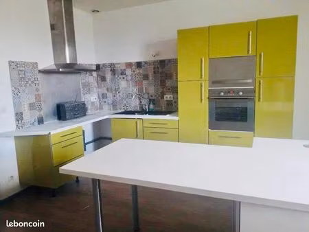 location appartement traversant 100m2