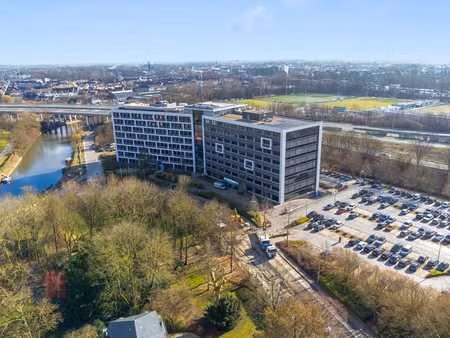 676 m² bureaux prêts à l'emploi avec vue sur l'escaut pr...