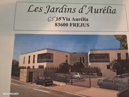 beau garage haut de gamme neuf