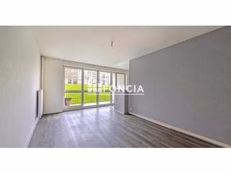 brest - ecole de commerce -t2 en rez-de-chaussée