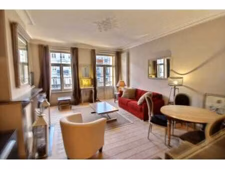 brussels historical centre: charming furnished apartment