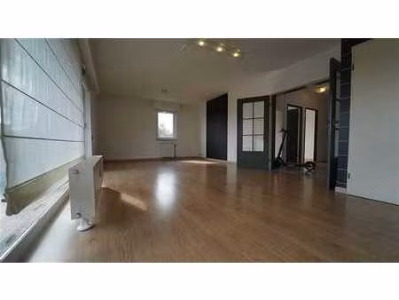 appartement 3 chambres avec terrasse sur anderlecht