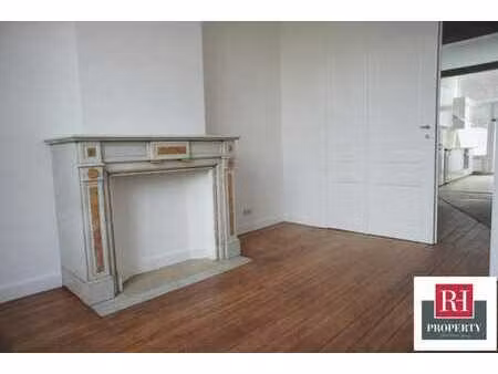 rez-de-chaussee avec jardin/cour 1 ch