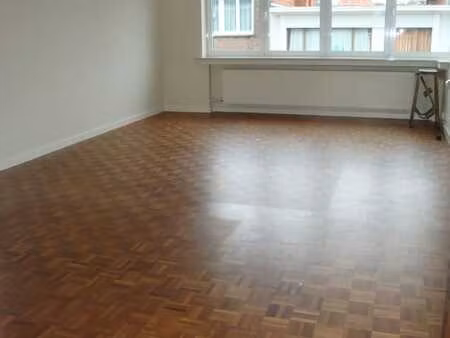 1190 forest - av mozart. - appartement de 95 m² - rénové -