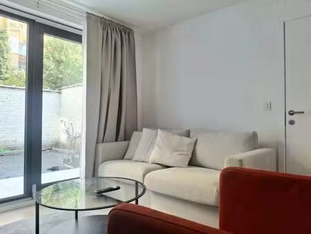 joli meublé avec terrasse