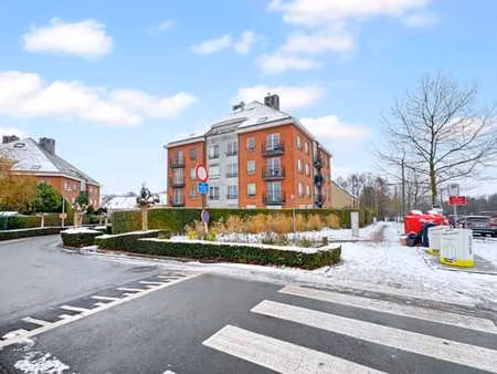 bel appartement 2 chambres + parking