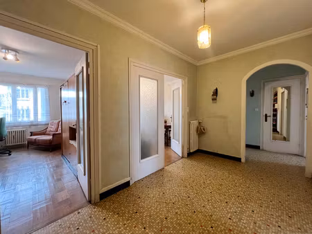 rouget de l'ile appartement lumineux type 4 en étage avec as