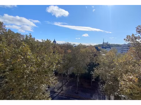 appartement 5 pièces dernier étage avec terrasse