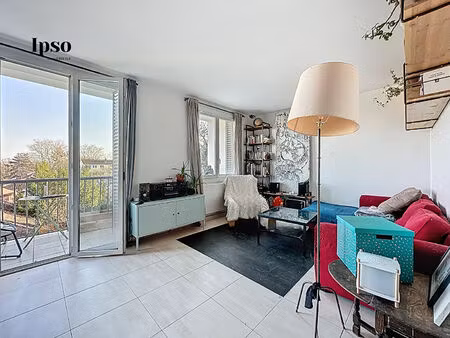 appartement 3 pièces traversant de 60 45 m² à saint-rambert