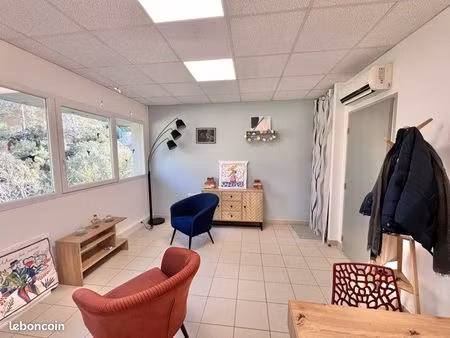 aix-en-provence  la duranne  local professionnel de 15.45m2