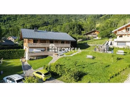 ferme mitoyenne composée de deux logements