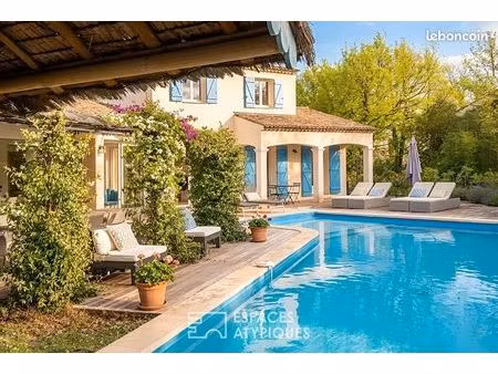 propriété 7 pièces 199 m²