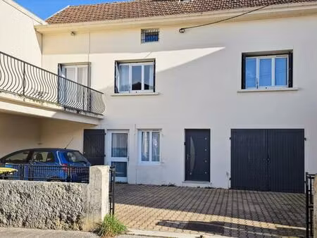 maison de 6 pièces de 160 m² à montalieu-vercieu