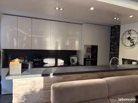 3 pièces 78 m2 avec terrasse