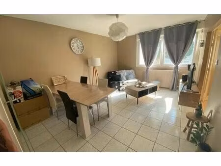 location appartement  m² t-2 à chalon-sur-saône  510 €