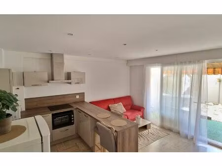 location appartement  53.3 m² t-2 à le cannet  1 500 €
