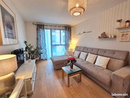 appartement 3 pièces 64 m²