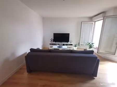 location studio 33.5m2