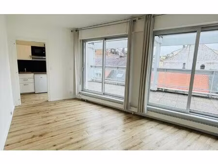 location appartement  m² t-1 à strasbourg  670 €