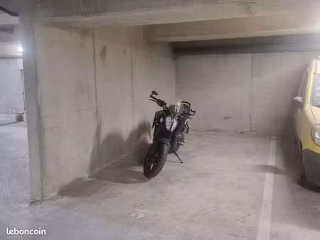 parking 2 roues sécurisé pantin