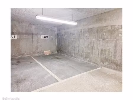 location parking saint-denis