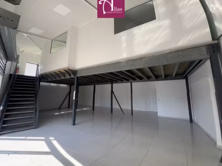 à louer - local commercial 181m2 avec mezzanine - rdc - jarr