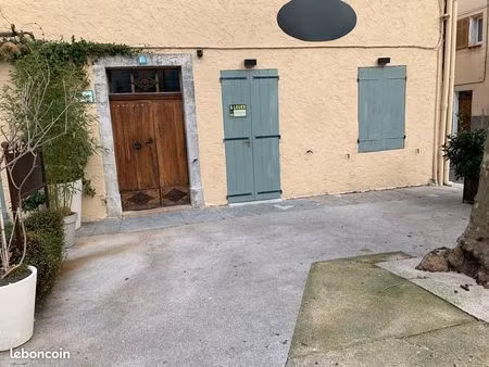 à louer magnifique local commercial cotignac