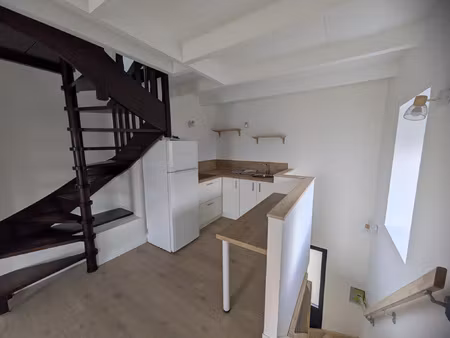 petite maison mitoyenne sur le secteur de brelevenez