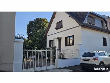 maison à neuilly plaisance