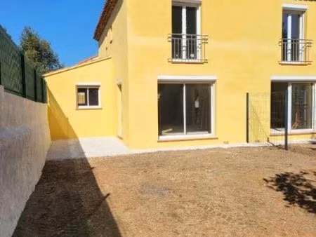 villa 3 pièces 85 m²