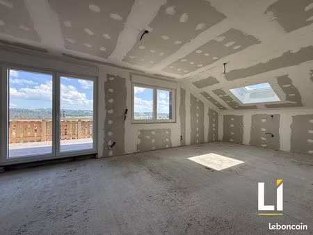 appartement 3 pièces 80 m²