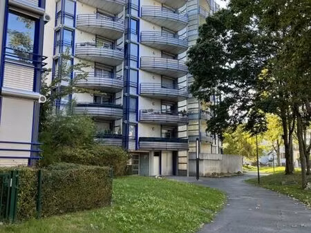 appartement 4 pièces 79 m²