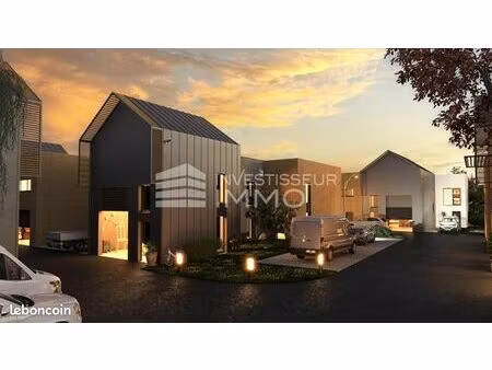 local d'activité 347 m²