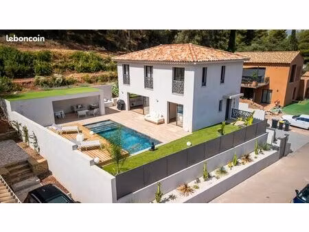 villa t5 - 200m2 de 2023 - possible vente meublée - garantie décennale - dommage ouvrage