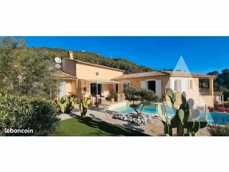 villa 6 pièces 159 m²