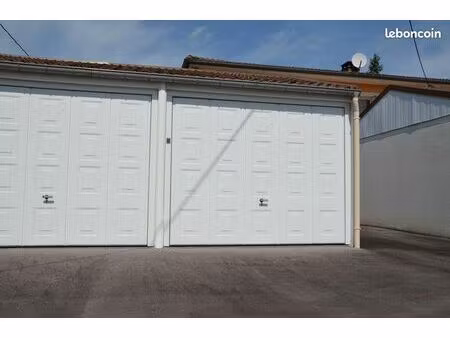 beau garage 16m² environ