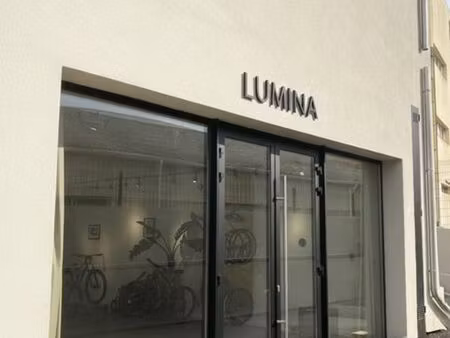 local commercial 100m2